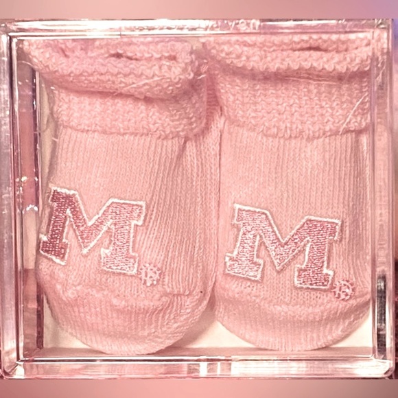 University of Michigan Pink Infant Booties, NWT - Picture 1 of 10